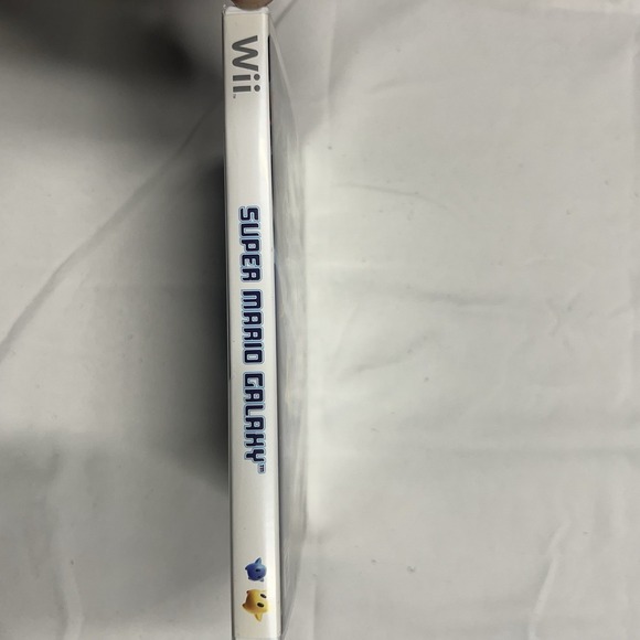 Nintendo Wii Super Mario Galaxy Video Game Complete CIB - Picture 3 of 4